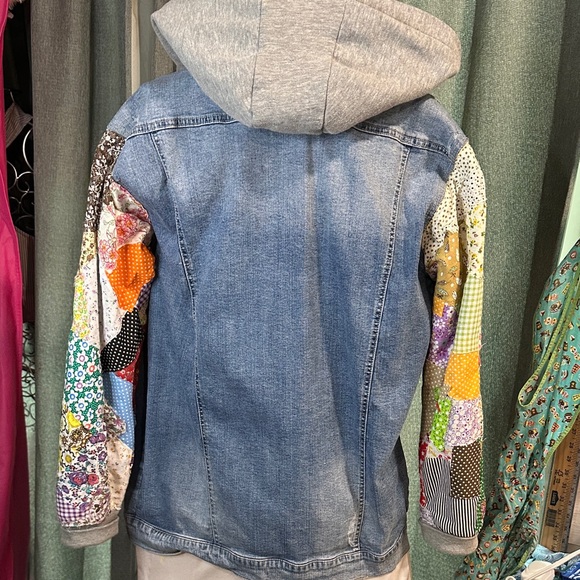 Empyre Blue Denim/hooded Jacket, embellished with patchwork quilted sleeves. - Picture 5 of 9